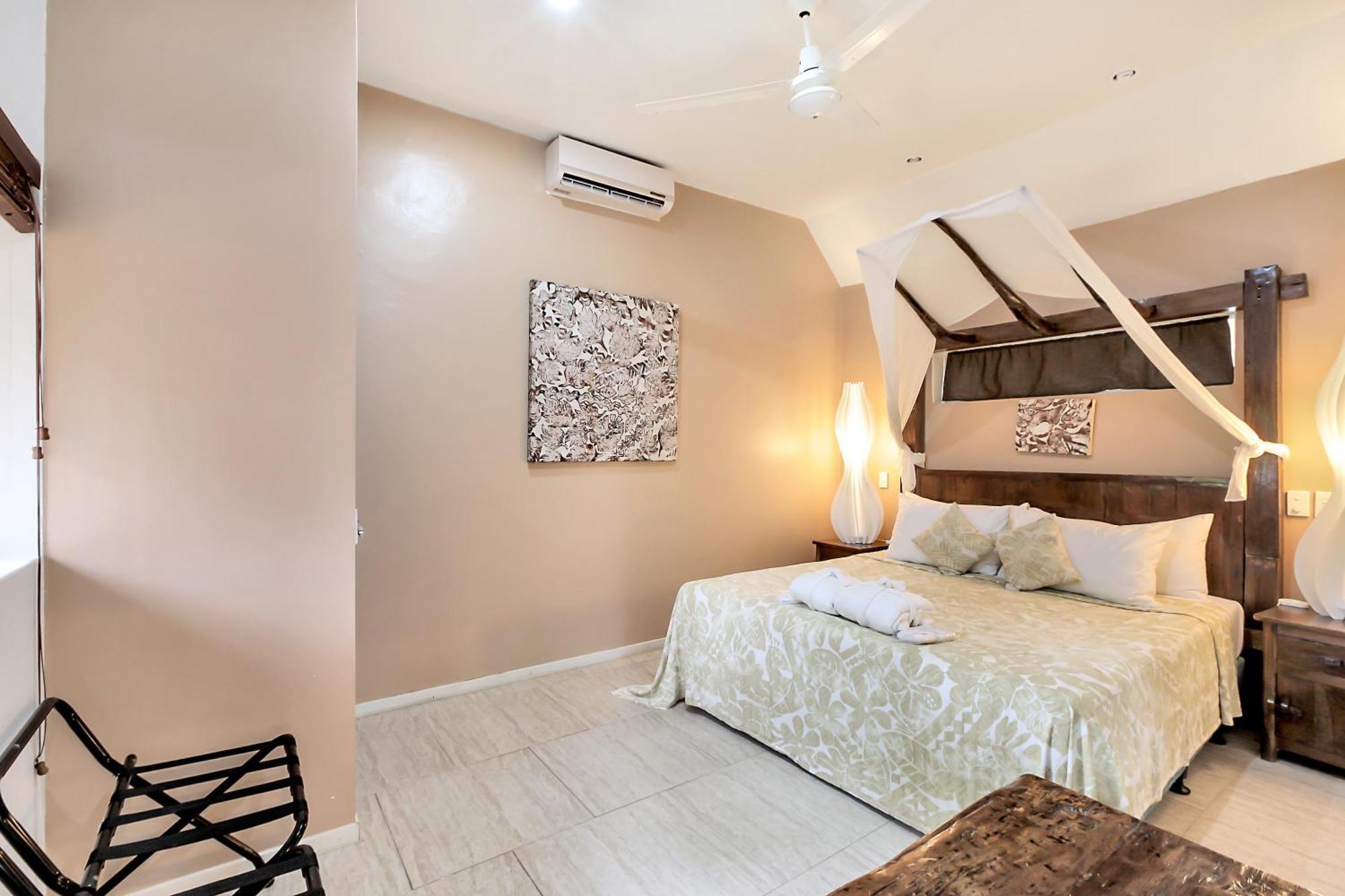 Crown Beach Resort & Spa (Adults Only) Rarotonga Bagian luar foto