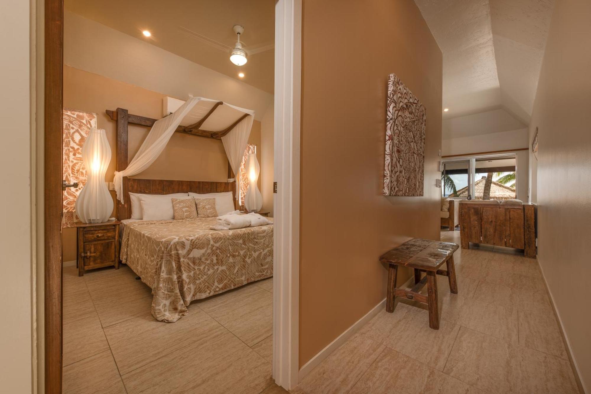 Crown Beach Resort & Spa (Adults Only) Rarotonga Bagian luar foto