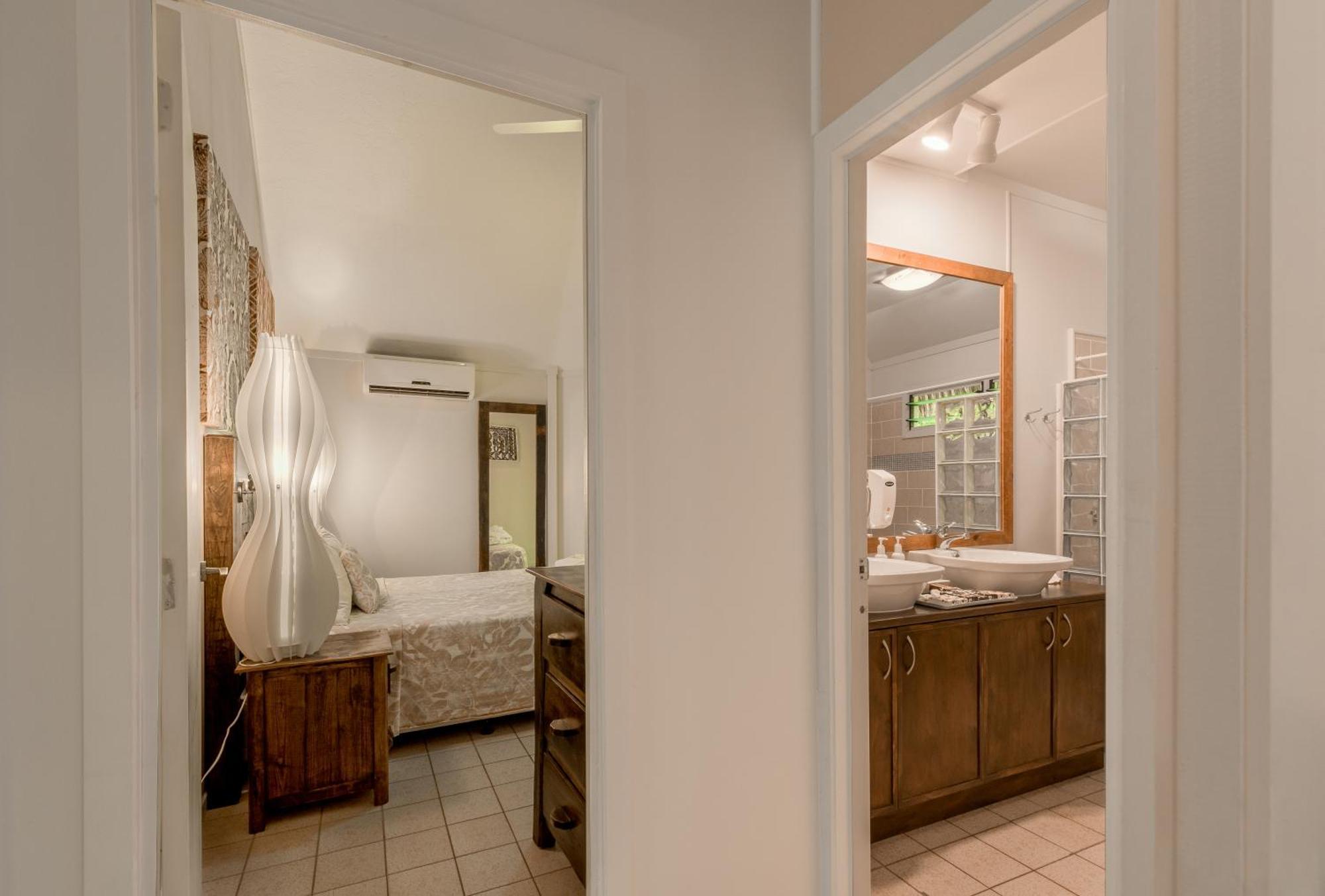 Crown Beach Resort & Spa (Adults Only) Rarotonga Bagian luar foto