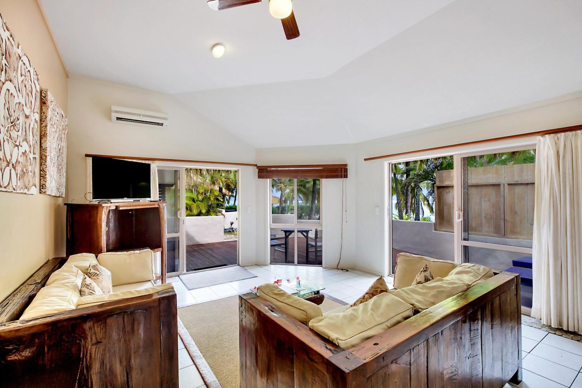 Crown Beach Resort & Spa (Adults Only) Rarotonga Bagian luar foto