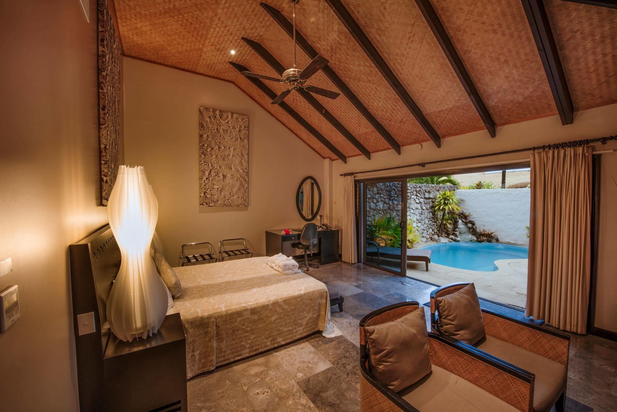 Crown Beach Resort & Spa (Adults Only) Rarotonga Bagian luar foto
